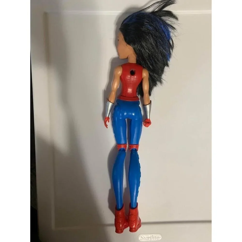 Wonder Woman Action Figure Doll